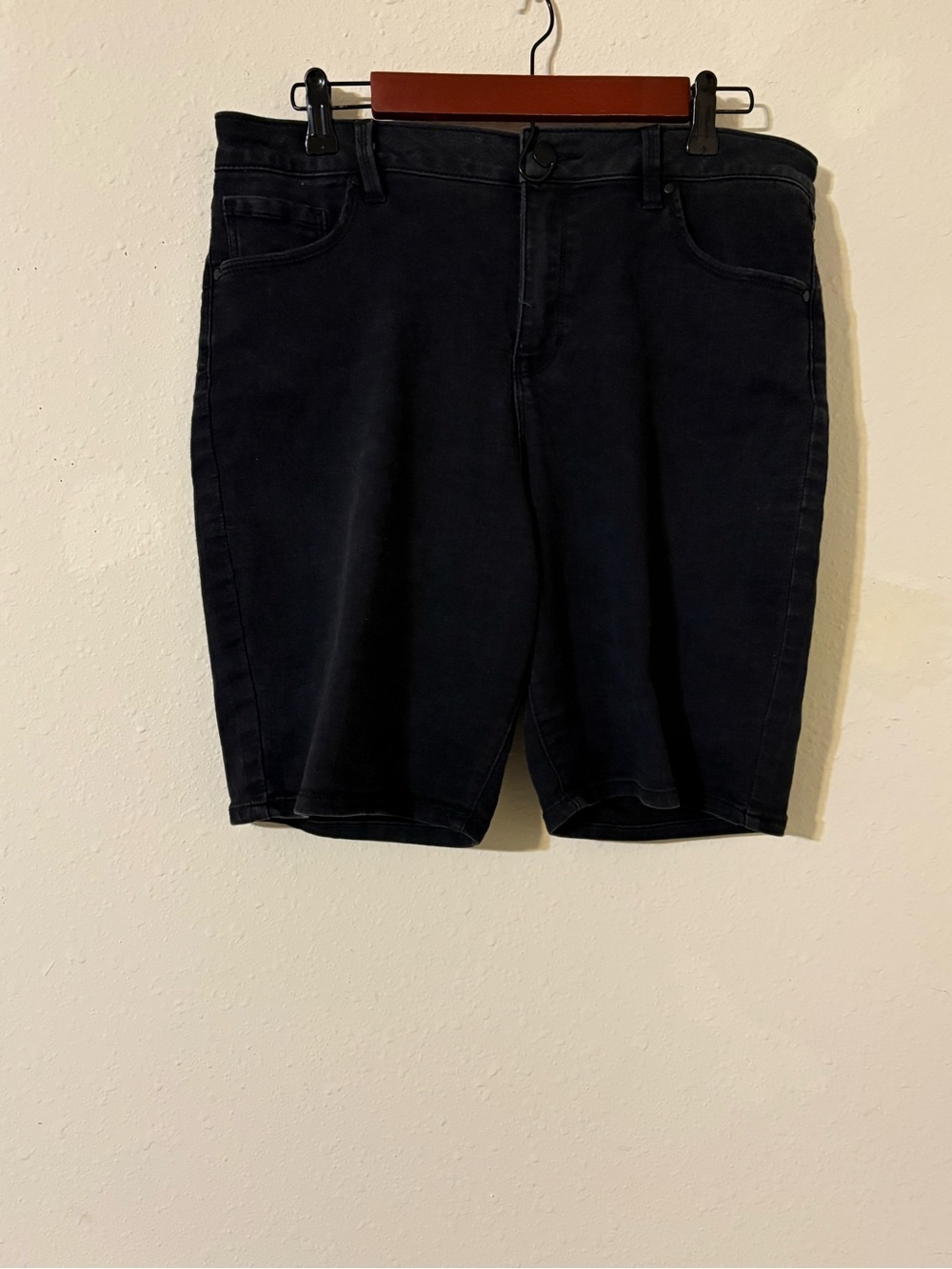 Women’s Black Casual Stretch Shorts